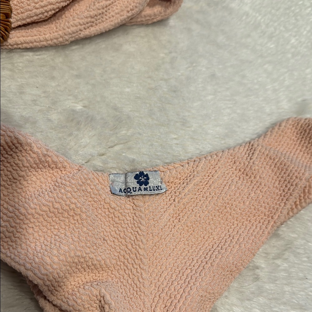 Peach Textured Bikini Set - Picture 2 of 3